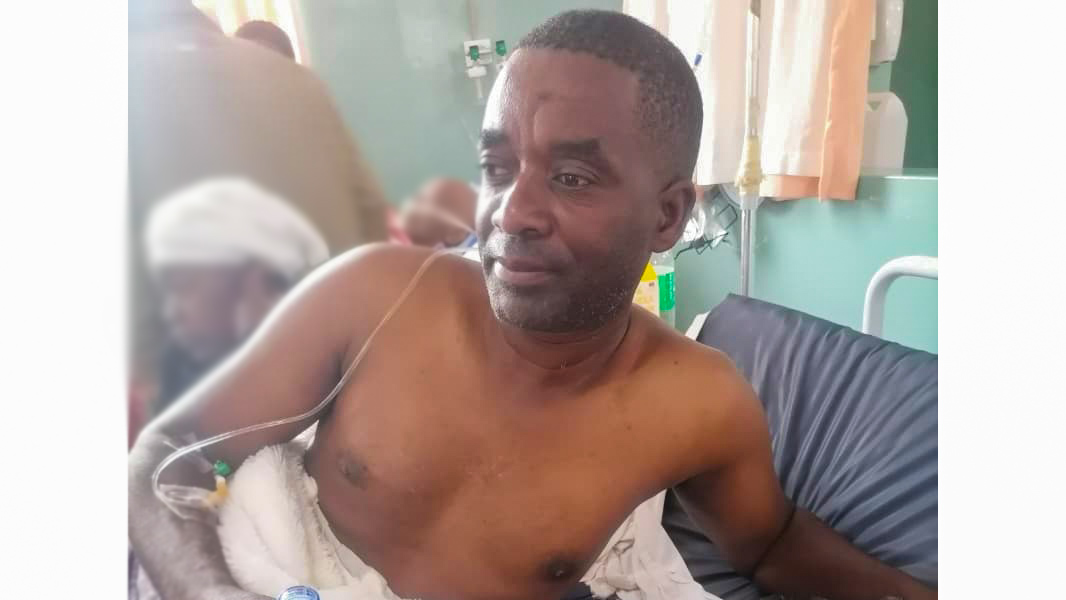 Pastor shot twice in robbery